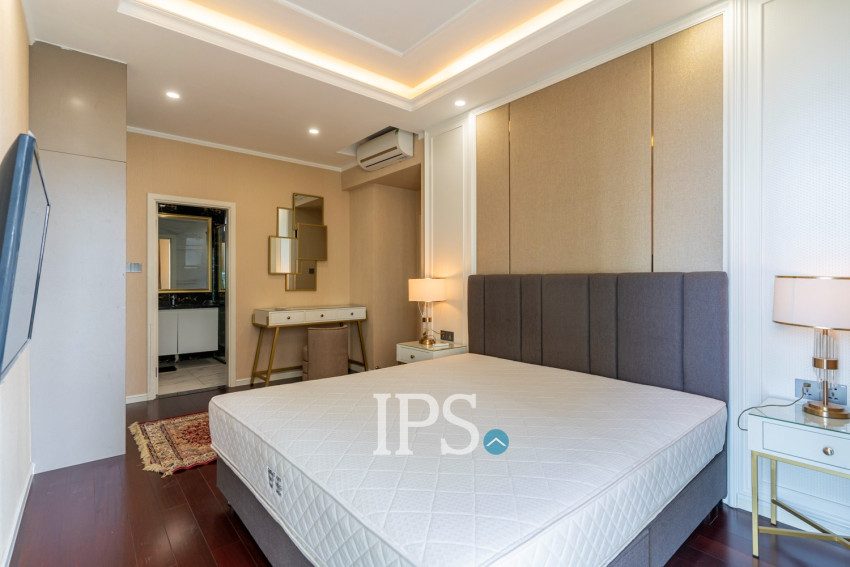 3 Bedroom Plus Office Condo For Rent - One Park, Srah Chork, Phnom Penh