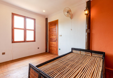 3 Bedroom Wooden House For Sale - Sangkat Siem Reap, Siem Reap thumbnail