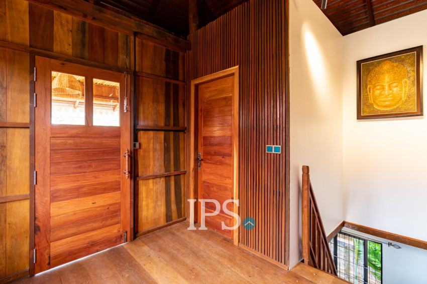 3 Bedroom Wooden House For Sale - Sangkat Siem Reap, Siem Reap