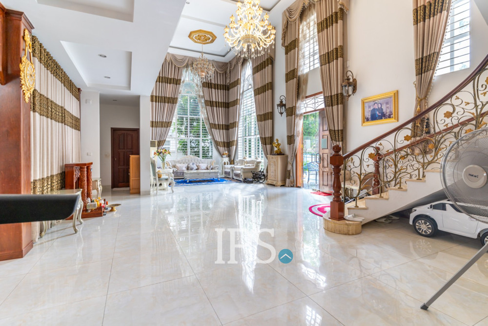 6 Bedroom Villa For Rent - Borey Grand Chroy Changvar, Chroy Changvar, Phnom Penh - Image 4