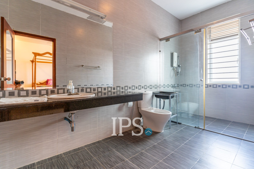 6 Bedroom Villa For Rent - Borey Grand Chroy Changvar, Chroy Changvar, Phnom Penh - Image 24
