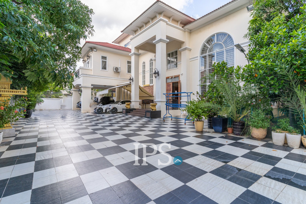 6 Bedroom Villa For Rent - Borey Grand Chroy Changvar, Chroy Changvar, Phnom Penh - Image 28