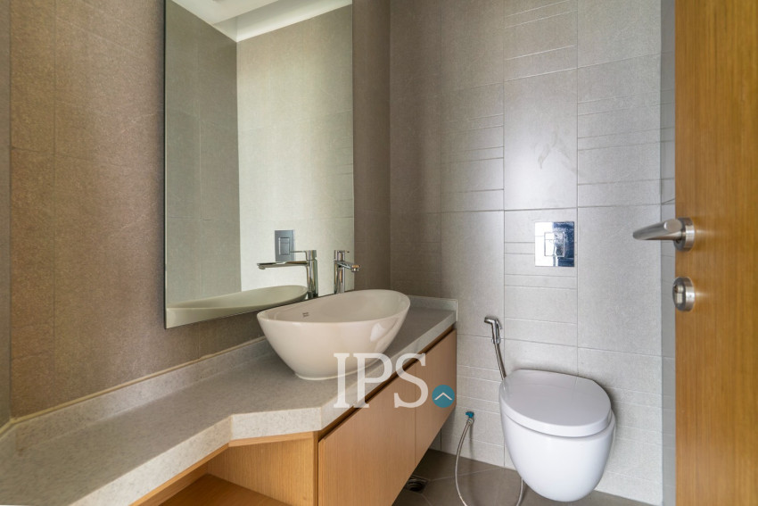 29th Floor 2 Bedroom Condo For Sale - The Penthouse Residences, Tonle Bassac, Phnom Penh