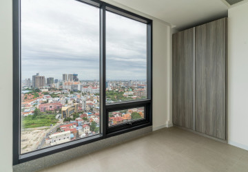 29th Floor 2 Bedroom Condo For Sale - The Penthouse Residences, Tonle Bassac, Phnom Penh thumbnail