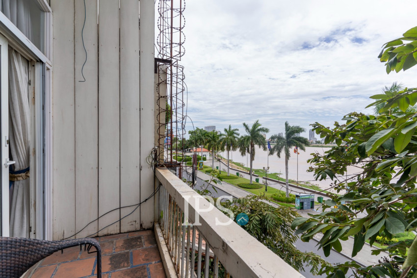 Renovated 1 Bedroom Apartment For Rent - Phsar Kandal 1, Phnom Penh