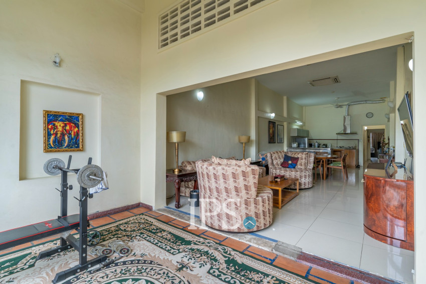 Renovated 1 Bedroom Apartment For Rent - Phsar Kandal 1, Phnom Penh