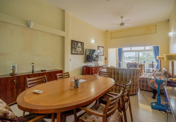 Renovated 1 Bedroom Apartment For Rent - Phsar Kandal 1, Phnom Penh thumbnail