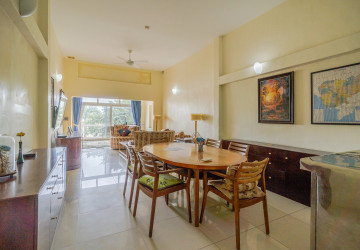 Renovated 1 Bedroom Apartment For Rent - Phsar Kandal 1, Phnom Penh thumbnail