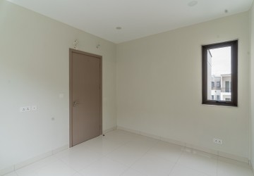 3 Bedroom Villa Plus Touch For Sale - Borey Chankiri, Preak Kam Paus, Phnom Penh thumbnail