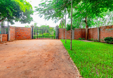 3 Bedroom House For Sale - Chreav, Siem Reap thumbnail
