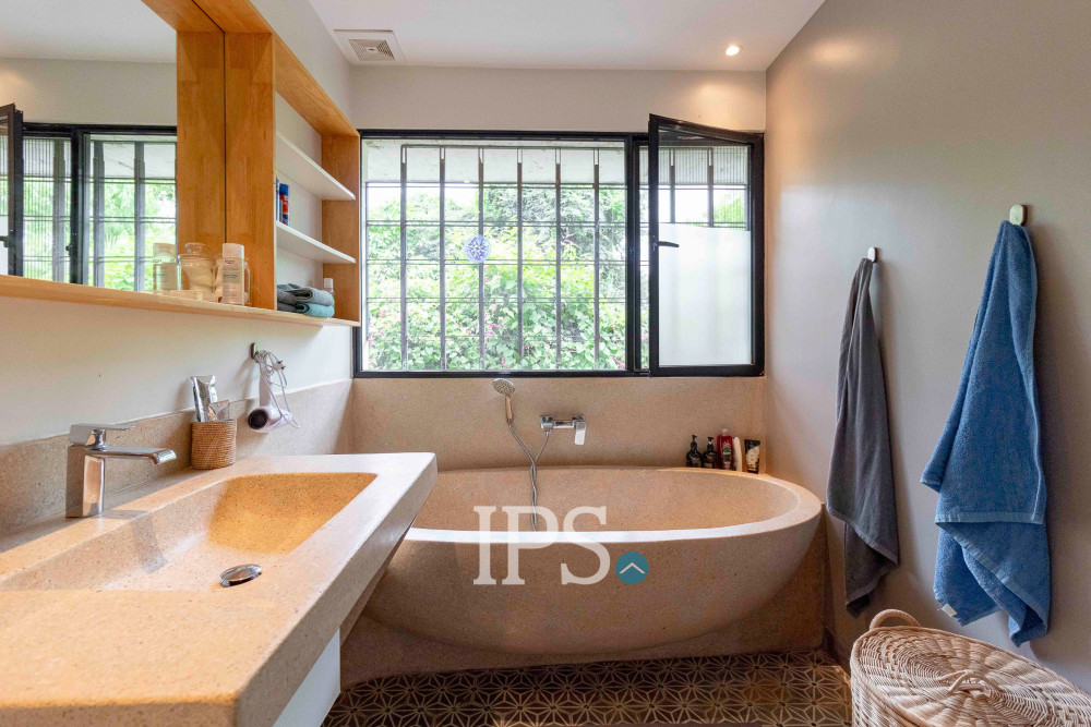 3 Bedroom House For Rent - Svay Dangkum, Siem Reap - Image 22