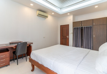 2 Bedroom Serviced Apartment For Rent - BKK1, Phnom Penh thumbnail