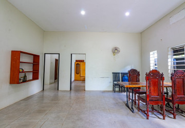 4 Bedroom House For Rent - Slor Kram, Siem Reap thumbnail