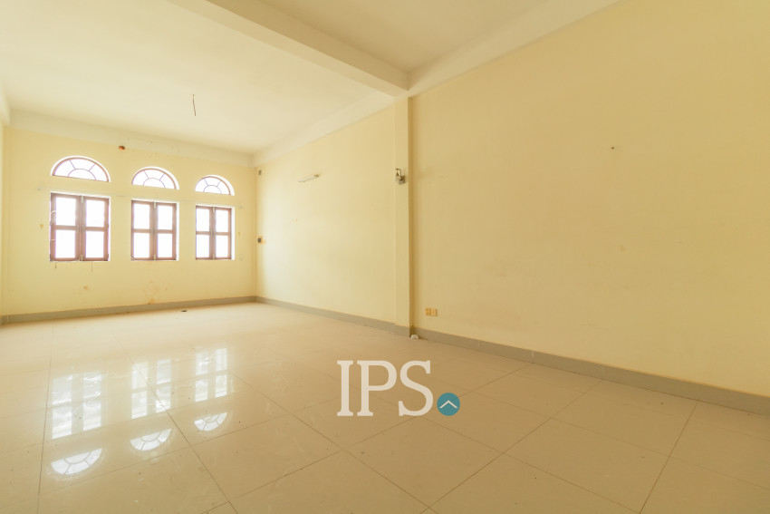 4 Bedroom Flat For Rent - Borey Arcade, Svay Dangkum, Siem Reap