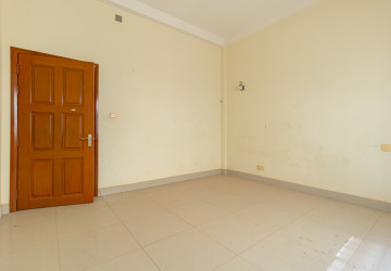 4 Bedroom Flat For Rent - Borey Arcade, Svay Dangkum, Siem Reap thumbnail