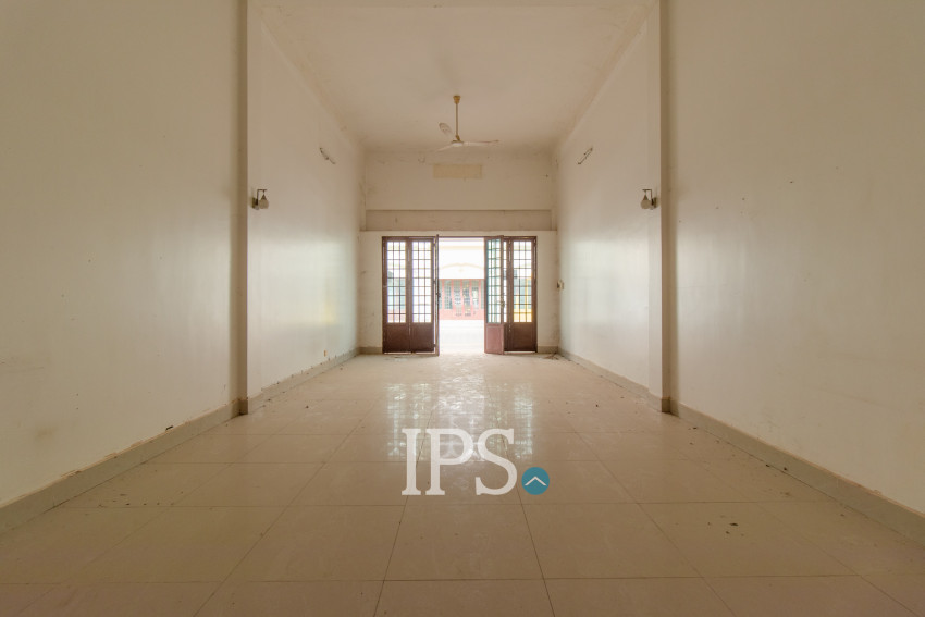 4 Bedroom Flat For Rent - Borey Arcade, Svay Dangkum, Siem Reap