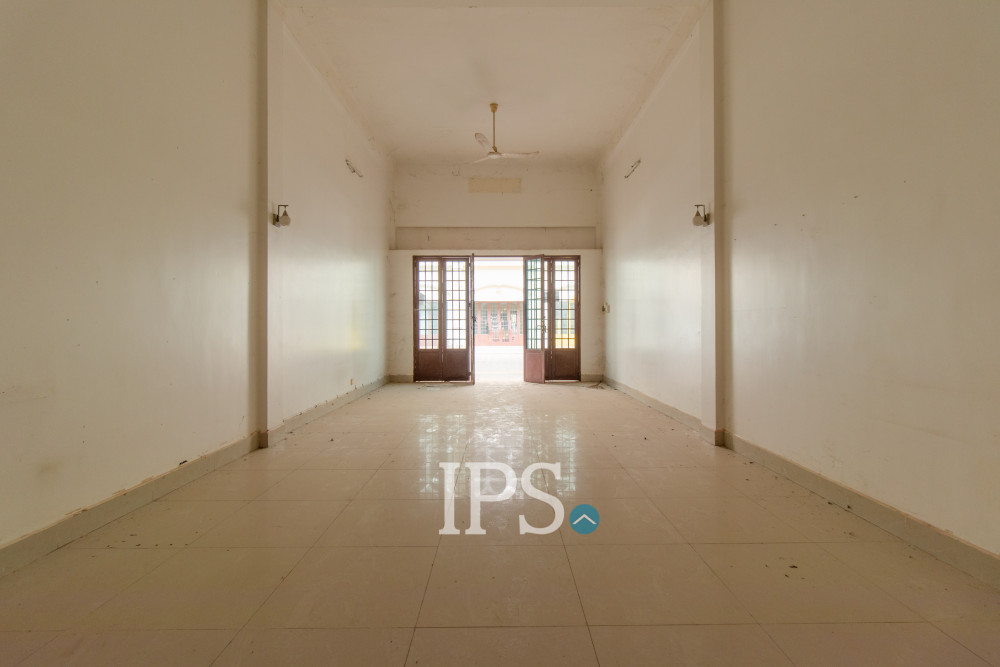 4 Bedroom Flat For Rent - Borey Arcade, Svay Dangkum, Siem Reap - Image 3