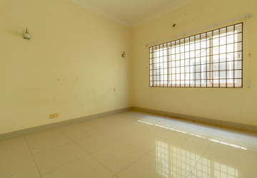 4 Bedroom Flat For Rent - Borey Arcade, Svay Dangkum, Siem Reap thumbnail