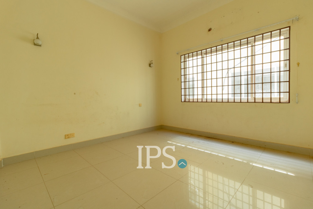 4 Bedroom Flat For Rent - Borey Arcade, Svay Dangkum, Siem Reap - Image 12