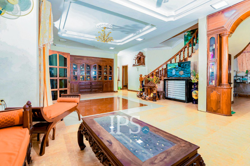 6 Bedroom House For Rent - Svay Dangkum, Siem Reap