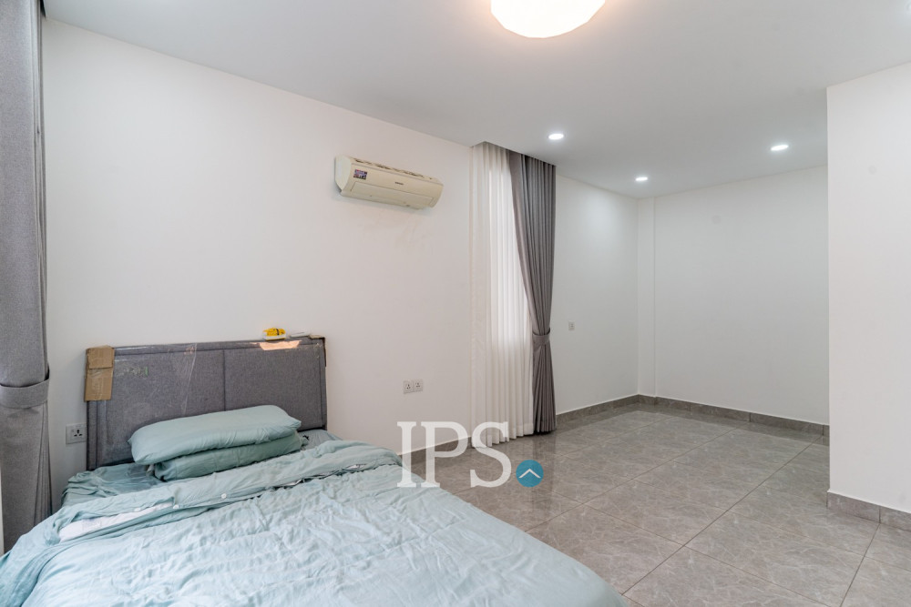 4 Bedroom Twin Villa For Rent - Sen Sok, Phnom Penh - Image 8