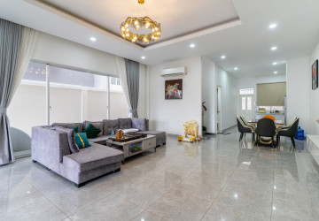 4 Bedroom Twin Villa For Rent - Sen Sok, Phnom Penh thumbnail