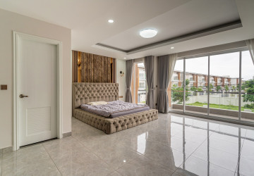 4 Bedroom Twin Villa For Rent - Sen Sok, Phnom Penh thumbnail