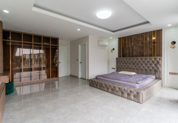 4 Bedroom Twin Villa For Rent - Sen Sok, Phnom Penh thumbnail