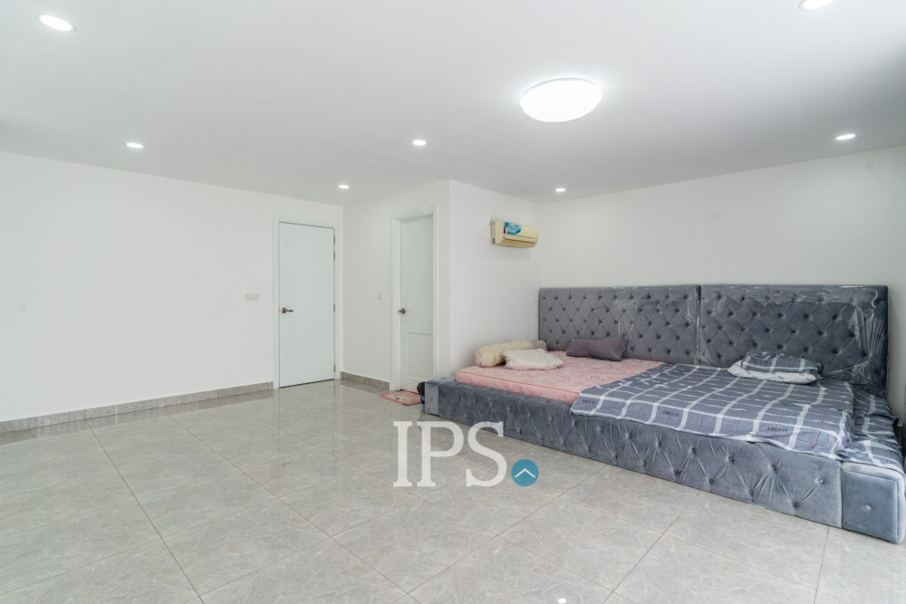 4 Bedroom Twin Villa For Rent - Sen Sok, Phnom Penh - Image 14