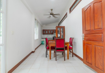 3 Bedroom House For Rent - Kouk Chak, Siem Reap thumbnail