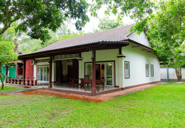 3 Bedroom House For Rent - Kouk Chak, Siem Reap thumbnail