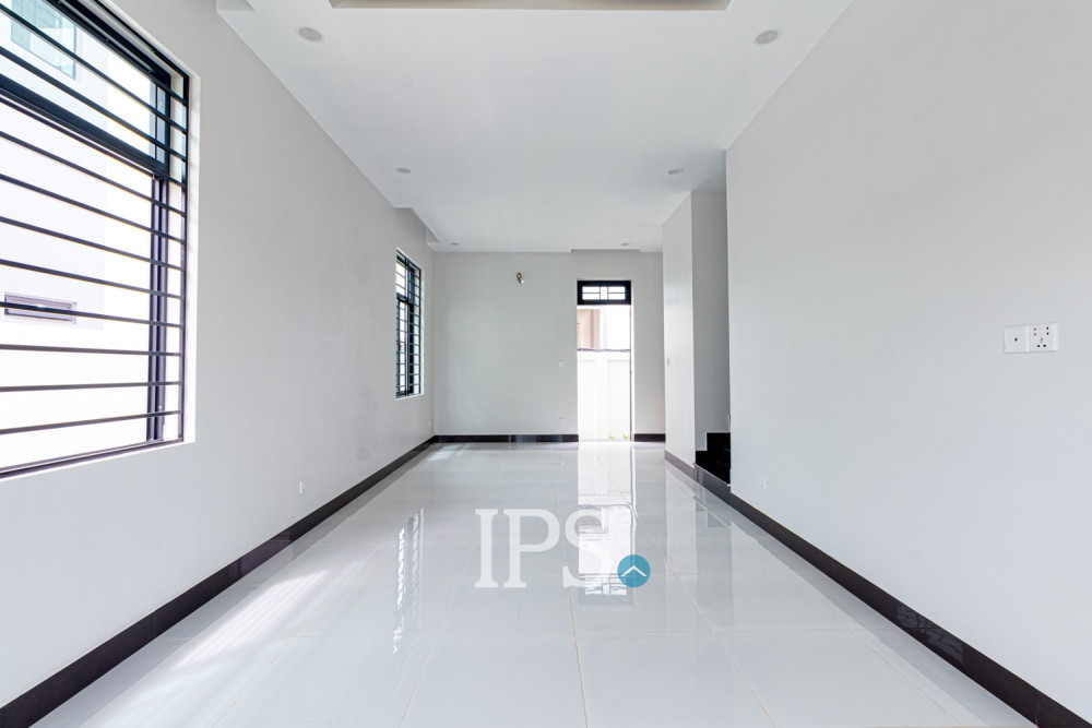3 Bedroom Villa For Sale - Borey Angkor Serei Mongkol, Krabei Riel, Siem Reap - Image 4