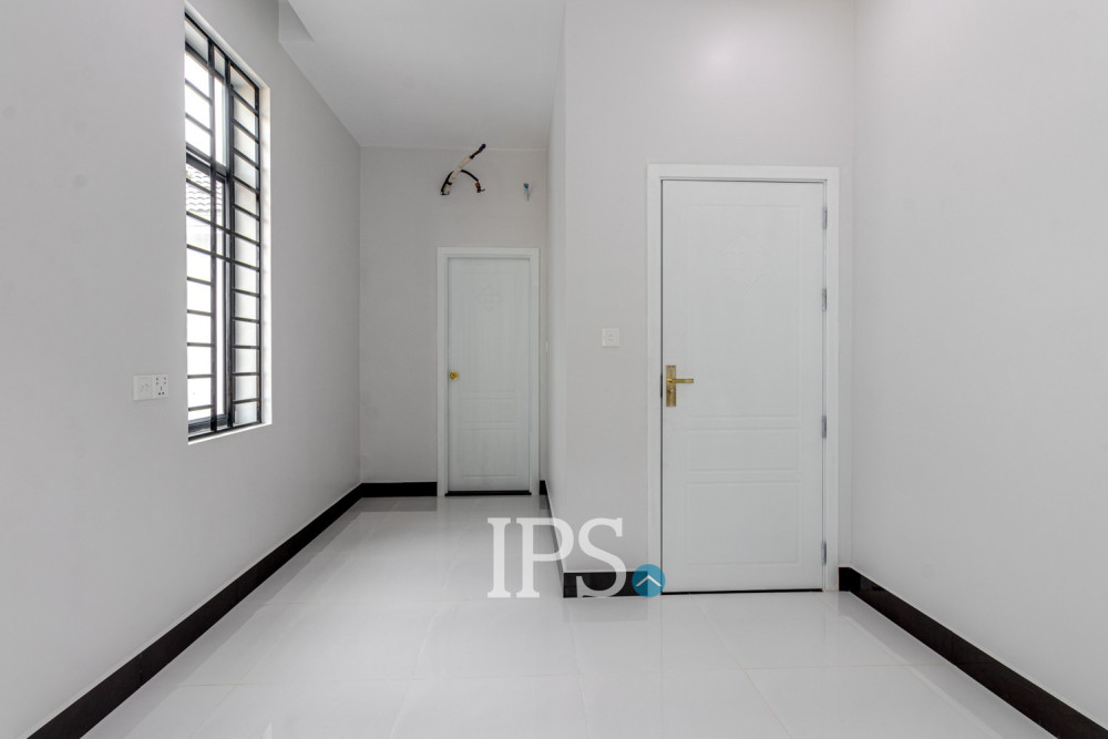 3 Bedroom Villa For Sale - Borey Angkor Serei Mongkol, Krabei Riel, Siem Reap - Image 15