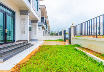 3 Bedroom Villa For Sale - Borey Angkor Serei Mongkol, Krabei Riel, Siem Reap thumbnail