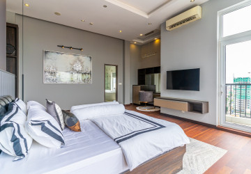 4 Bedroom Penthouse Condo For Rent  - Beoung Tumpun 1, Phnom Penh thumbnail