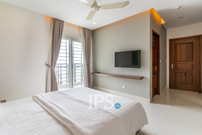 3 Bedroom Serviced Apartment For Rent - Tonle Bassac, Phnom Penh