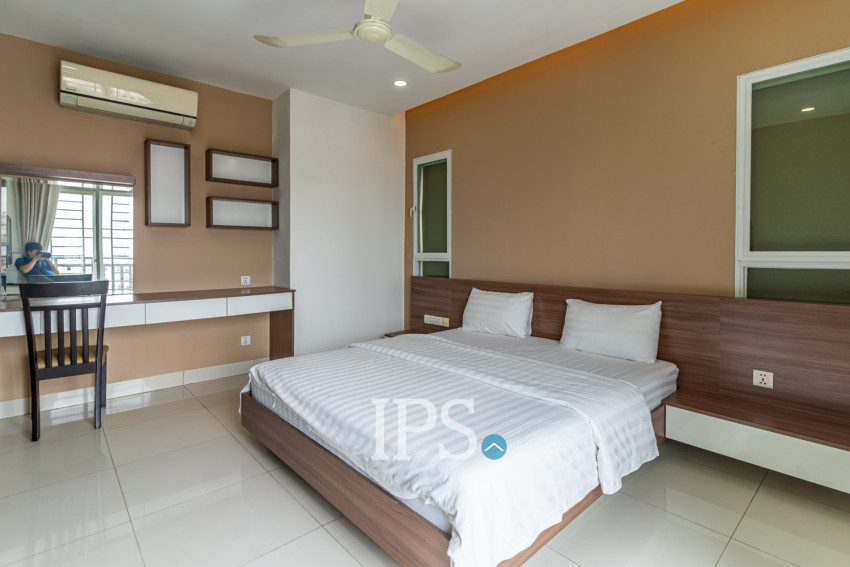 3 Bedroom Serviced Apartment For Rent - Tonle Bassac, Phnom Penh