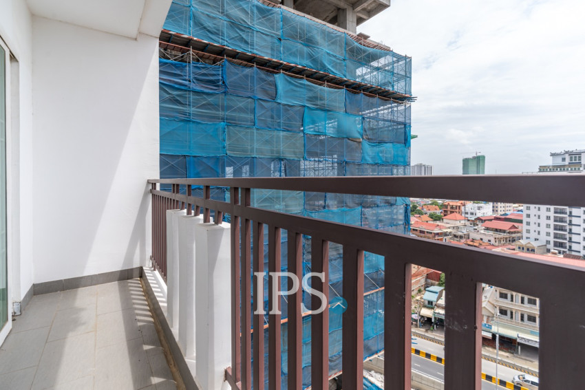 3 Bedroom Serviced Apartment For Rent - Tonle Bassac, Phnom Penh