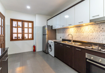 3 Bedroom Serviced Apartment For Rent - Tonle Bassac, Phnom Penh thumbnail