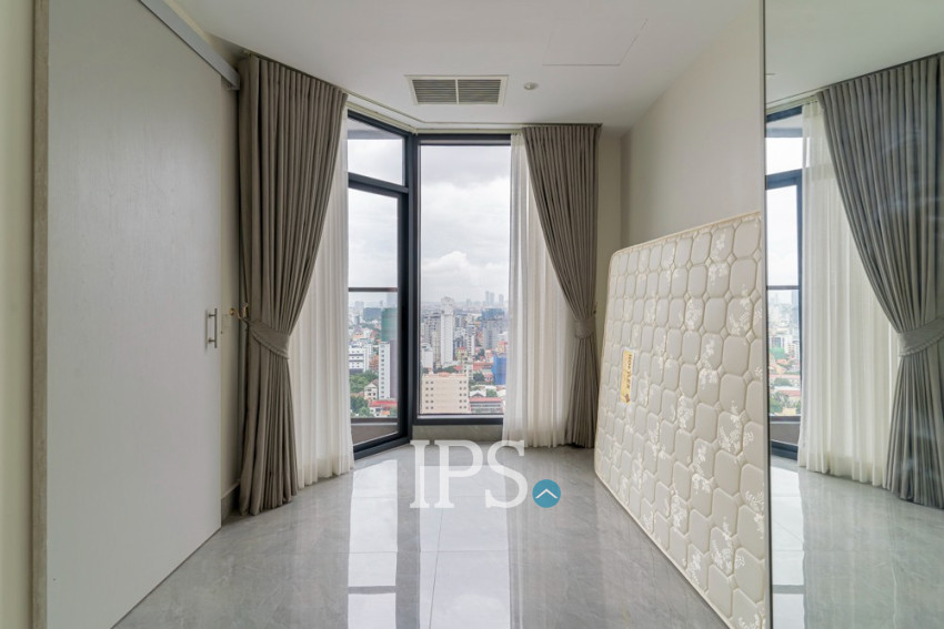 4 Bedroom Condo For Sale - The Penthouse, Tonle Bassac, Phnom Penh