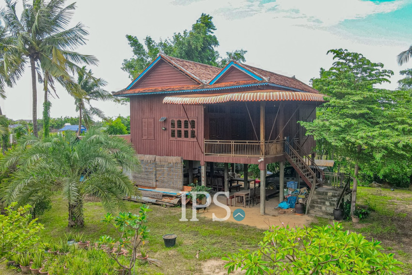 1,473 Sqm Land And Wooden House For Sale - Sangkat Siem Reap, Siem Reap