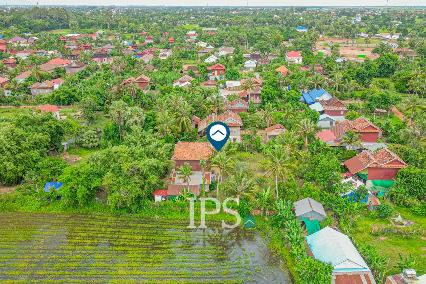 1,473 Sqm Land And Wooden House For Sale - Sangkat Siem Reap, Siem Reap