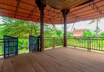 1,473 Sqm Land And Wooden House For Sale - Sangkat Siem Reap, Siem Reap thumbnail