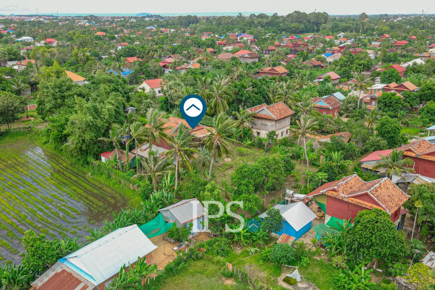 1,473 Sqm Land And Wooden House For Sale - Sangkat Siem Reap, Siem Reap