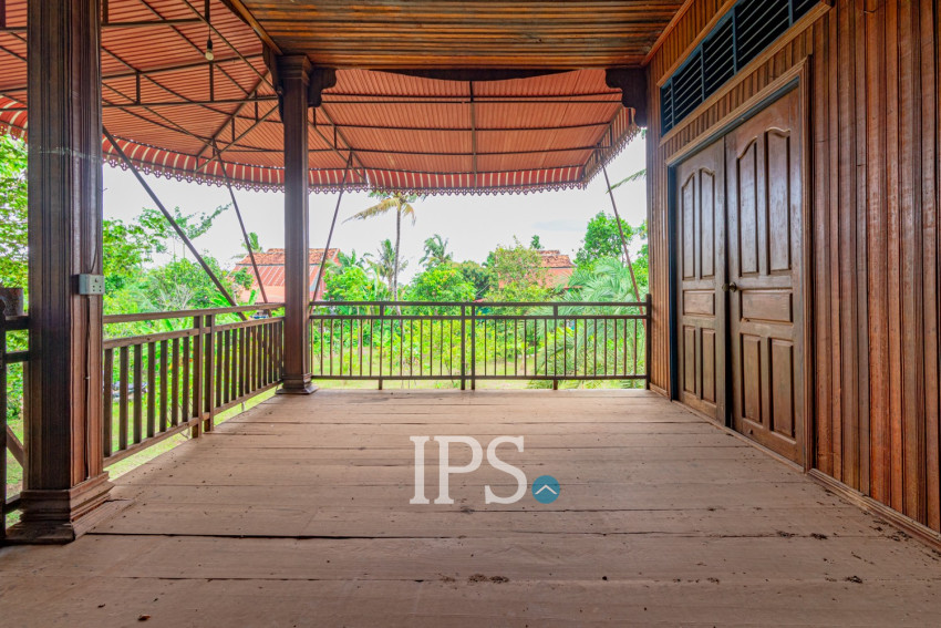 1,473 Sqm Land And Wooden House For Sale - Sangkat Siem Reap, Siem Reap