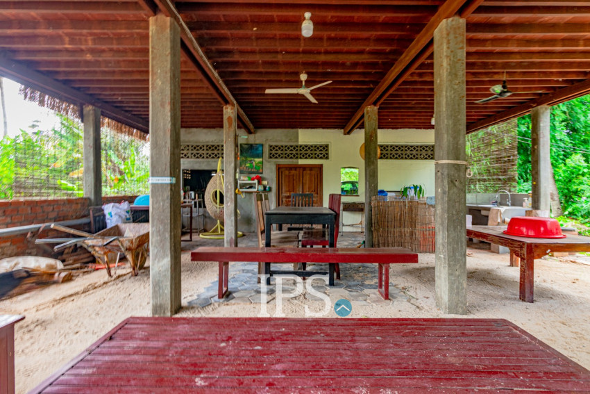 1,473 Sqm Land And Wooden House For Sale - Sangkat Siem Reap, Siem Reap