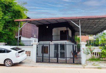 3 Bedroom House For Rent - Sala Kamreuk, Siem Reap thumbnail