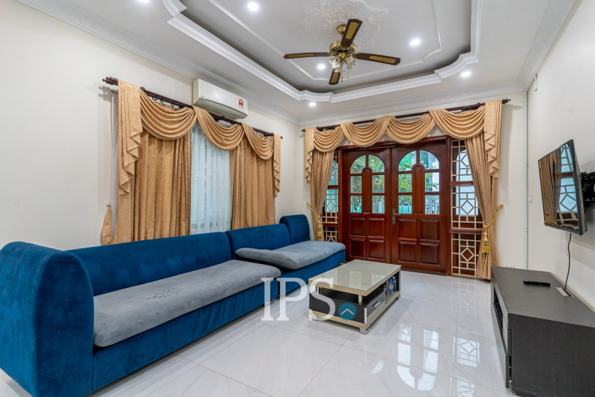 3 Bedroom Villa For Rent - Borey Chamkarmorn, Tonle Bassac, Phnom Penh