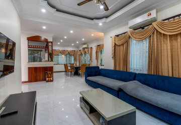 3 Bedroom Villa For Rent - Borey Chamkarmorn, Tonle Bassac, Phnom Penh thumbnail