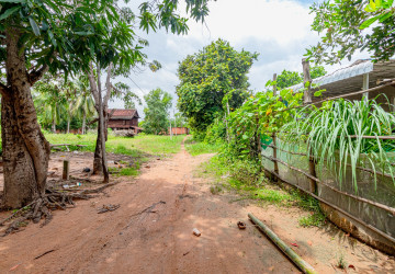 352 Sqm Residential Land For Sale - Kandaek, Prasat Bakong, Siem Reap thumbnail